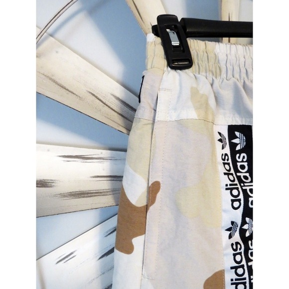 Adidas RYV Camouflage Track Pants Windbreaker Joggers Leg Logo Tape Size Small - Picture 5 of 14